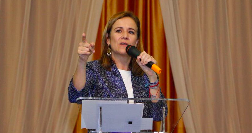 Desafía Margarita Zavala a López Obrador en Twitter