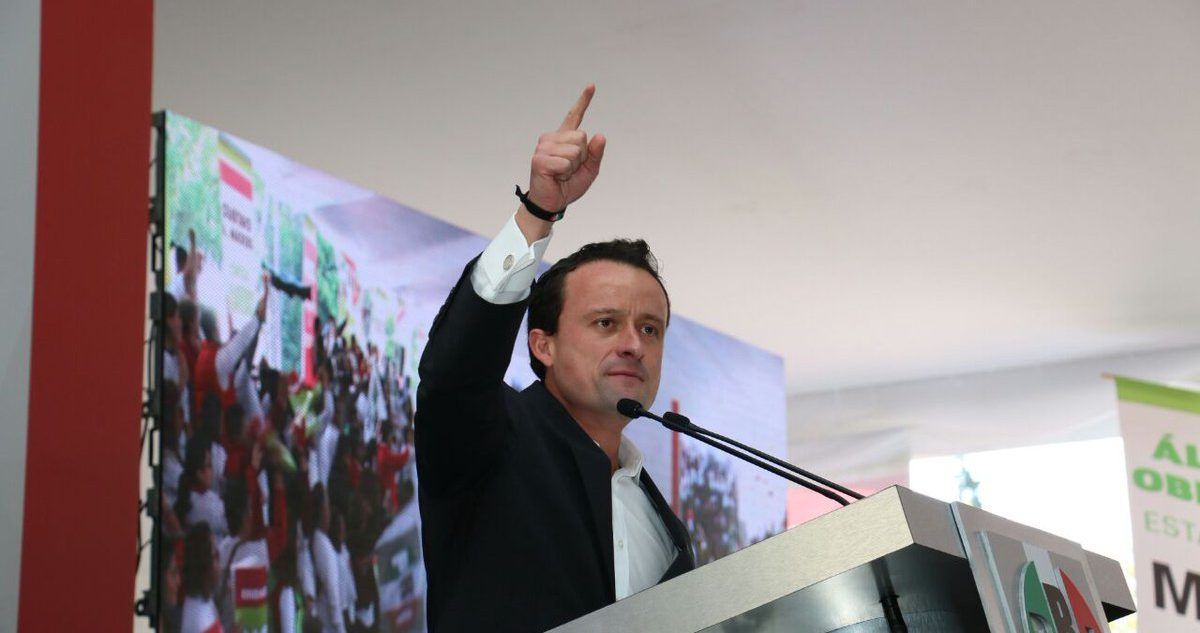 Mikel Arriola presenta su registro como precandidato del PRI a la CDMX