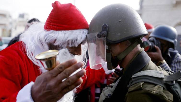 Belén vive tensa calma por Navidad tras protestas