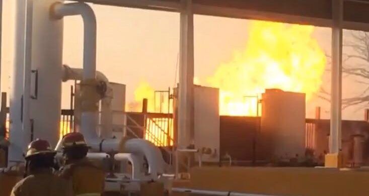 Explosiones generan incendio en instalaciones de Pemex en Altamira