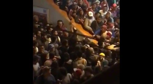 #Video Pelea en Metro Pantitlán en hora pico