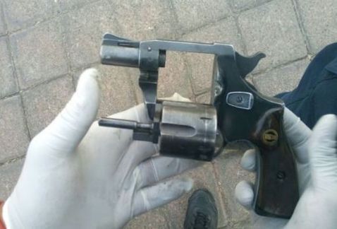 Taxista arrolla a hombre que intentó asaltarlo en Tláhuac