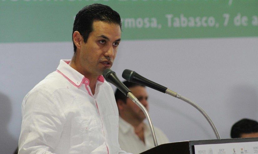 Tuffic Miguel Ortega sustituirá a Arriola en el IMSS