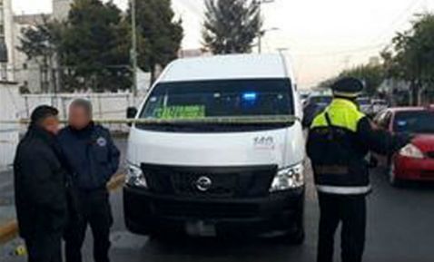 Pasajero asesina a presunto delincuente en asalto a transporte público en Tultitlán