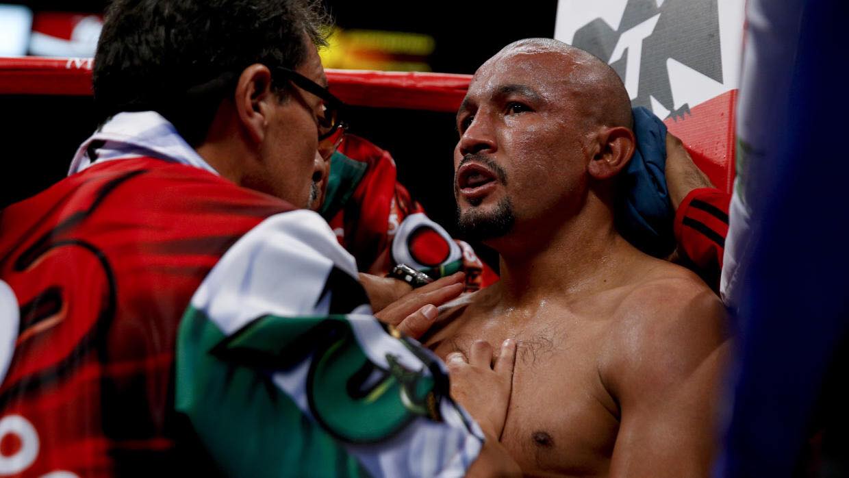 Detienen a ‘Siri’ Salido por agredir a su esposa en Sonora