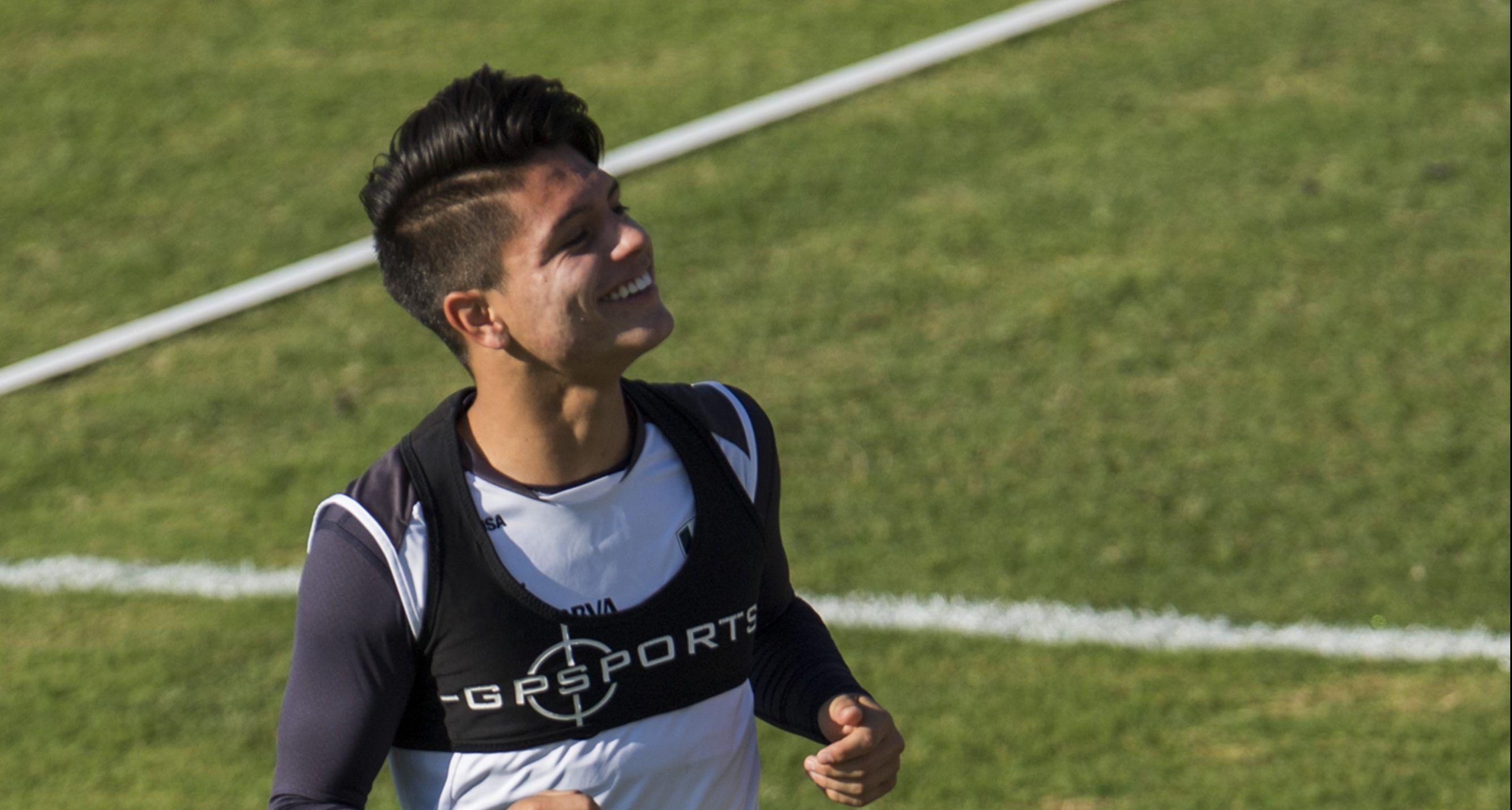 Jonathan González recibe permiso de FIFA para jugar con México