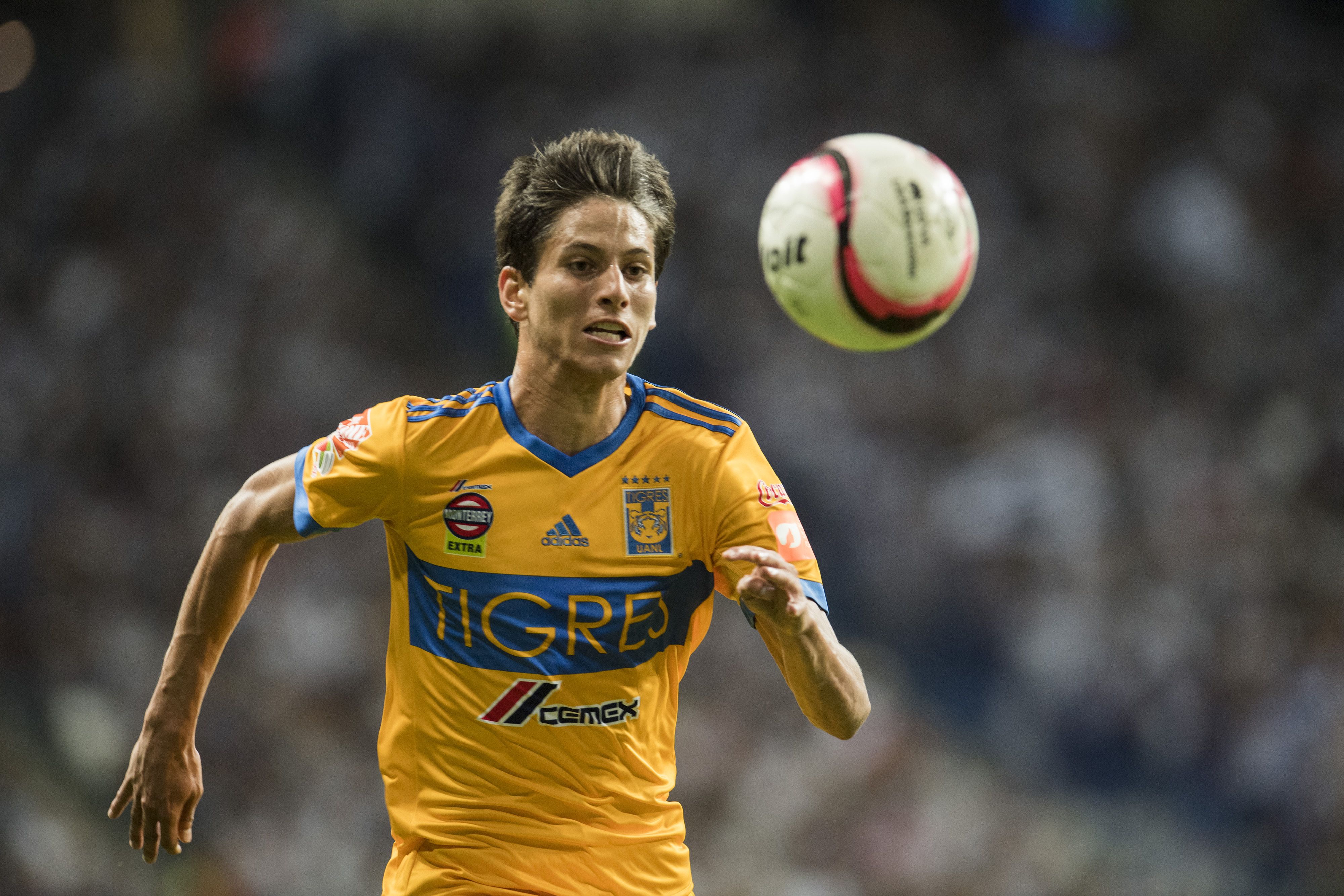 Damm rechazó dos ofertas del futbol europeo