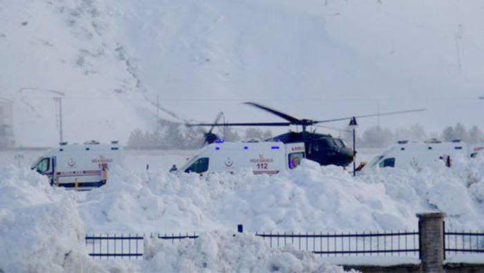 Avalancha deja al menos cinco militares muertos en Turquía
