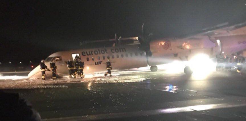 Avión aterriza de emergencia en Polonia