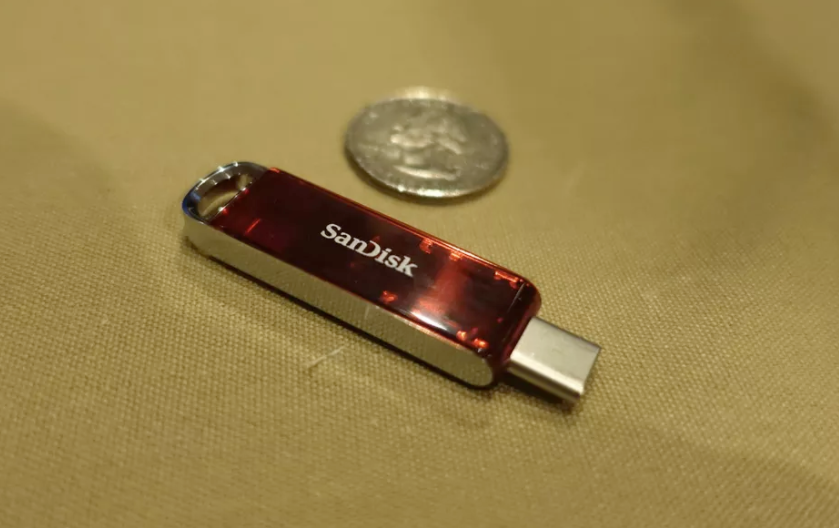 ¡Conoce la memoria USB más pequeña del mundo!