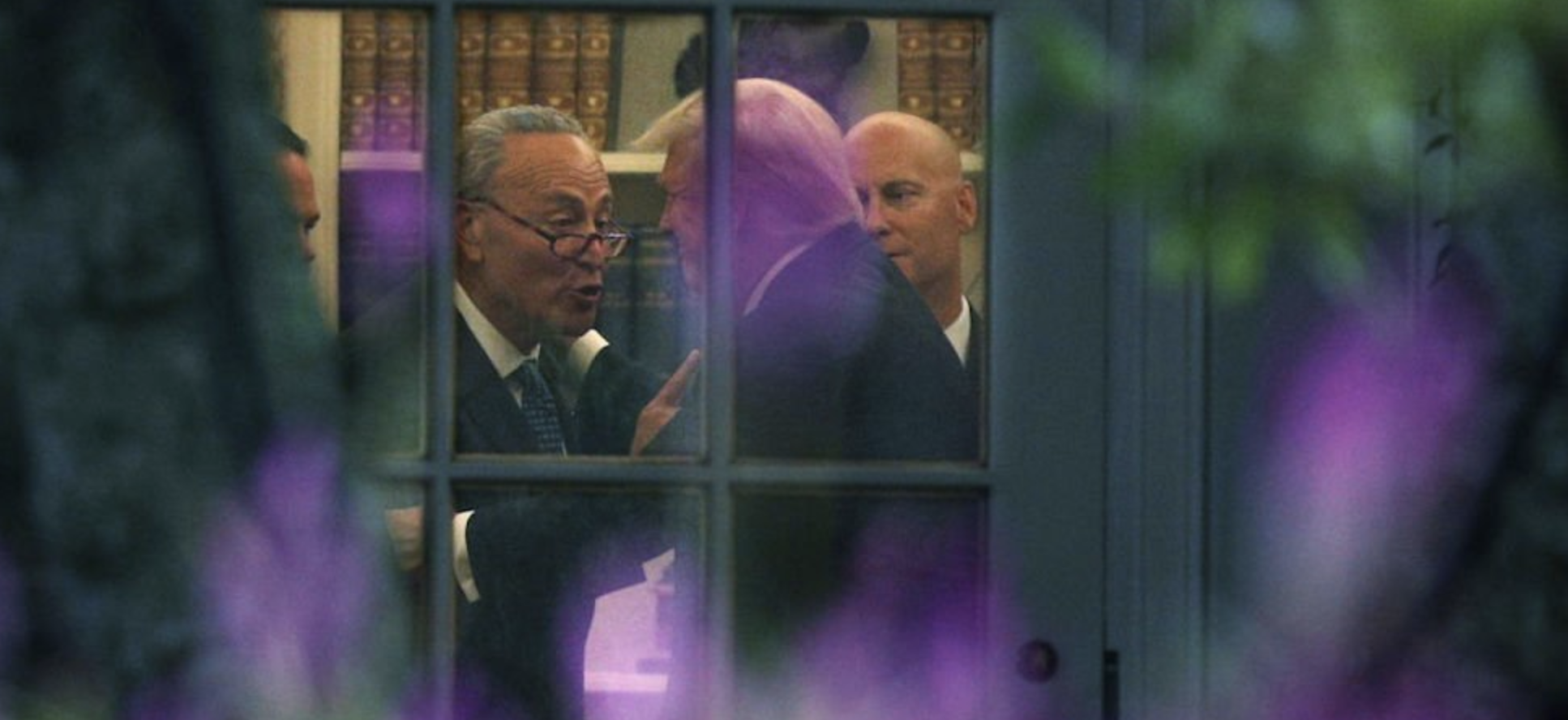 Trump invitó a Schumer a la Casa Blanca para evitar cierre de gobierno Trump invitó a Schumer a la Casa Blanca para evitar cierre de gobierno