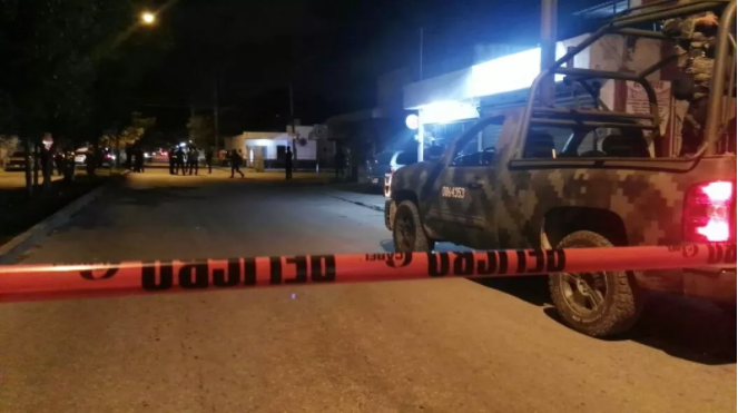 Muere policía en ataque a caseta de vigilancia en Cancún