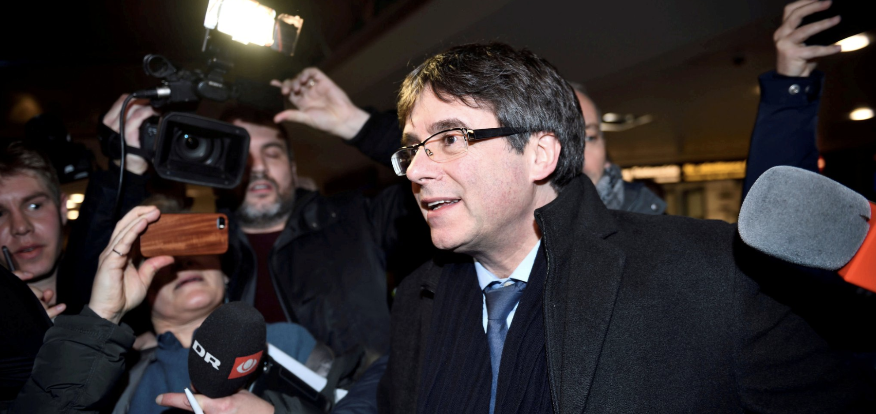 Gobierno español prepara impugnación contra candidatura de Puigdemont