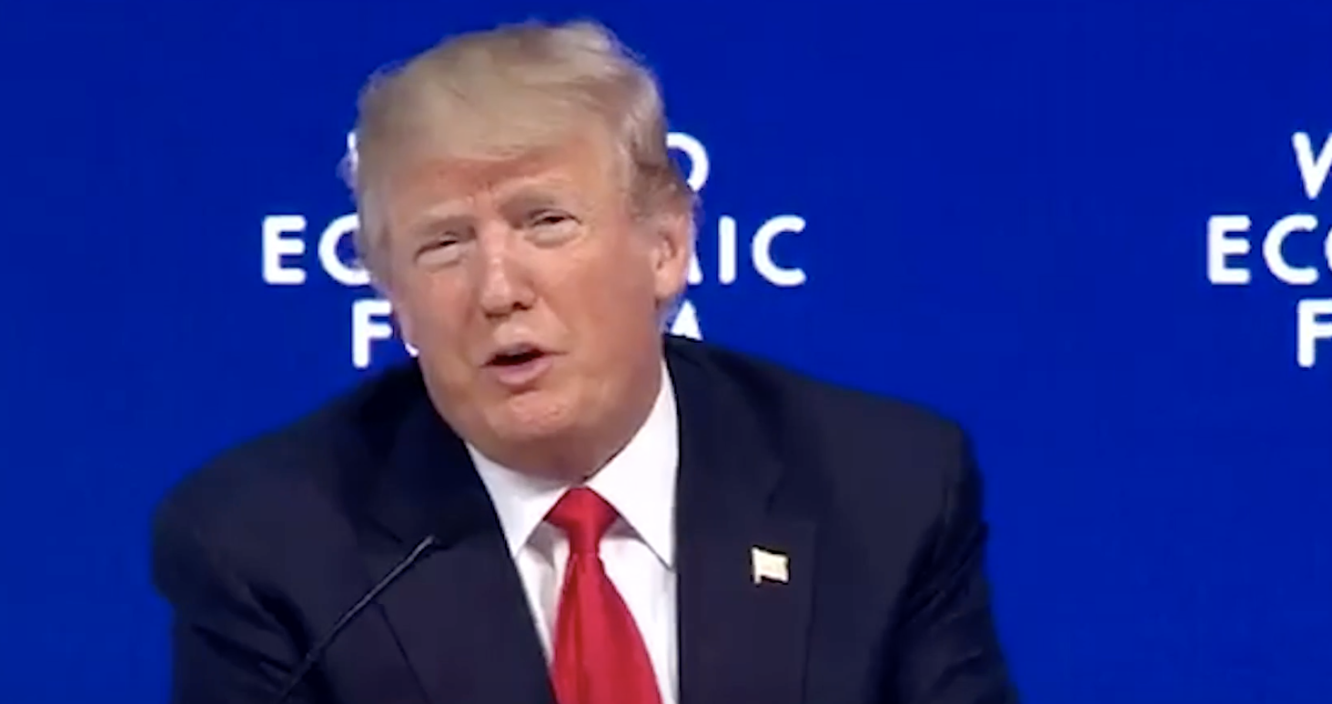 #Video Abuchean a Trump por insultar a la prensa en Davos