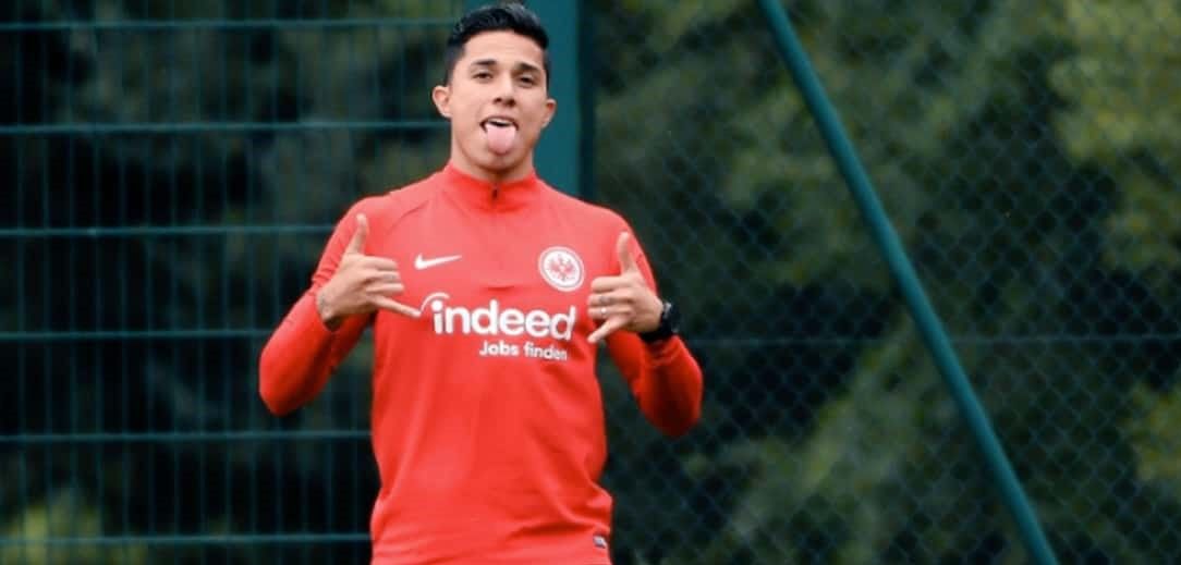 Carlos Salcedo en equipo ideal de no europeos en Bundesliga