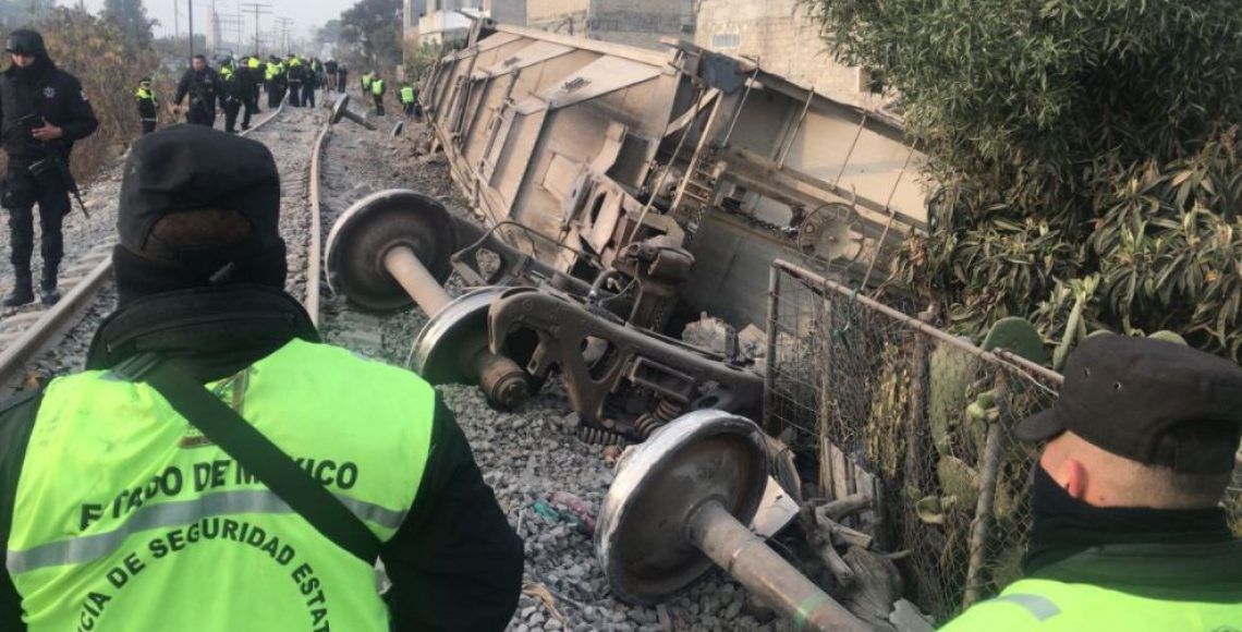 Demandan a empresas responsables de tren que descarriló en Ecatepec