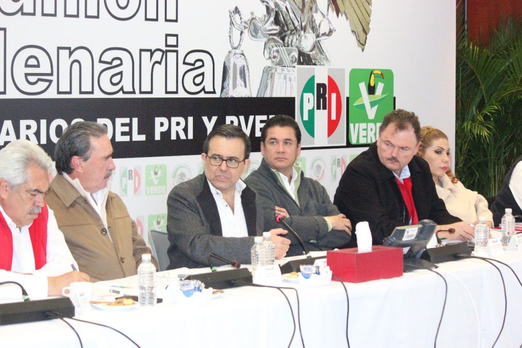 Renegociación del TLC podría terminar hasta después de elecciones: Guajardo