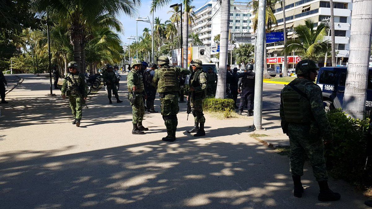 Comando ataca restaurante en Acapulco