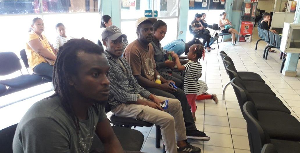 Grupo armado asalta a migrantes y abusa de mujer en Tabasco