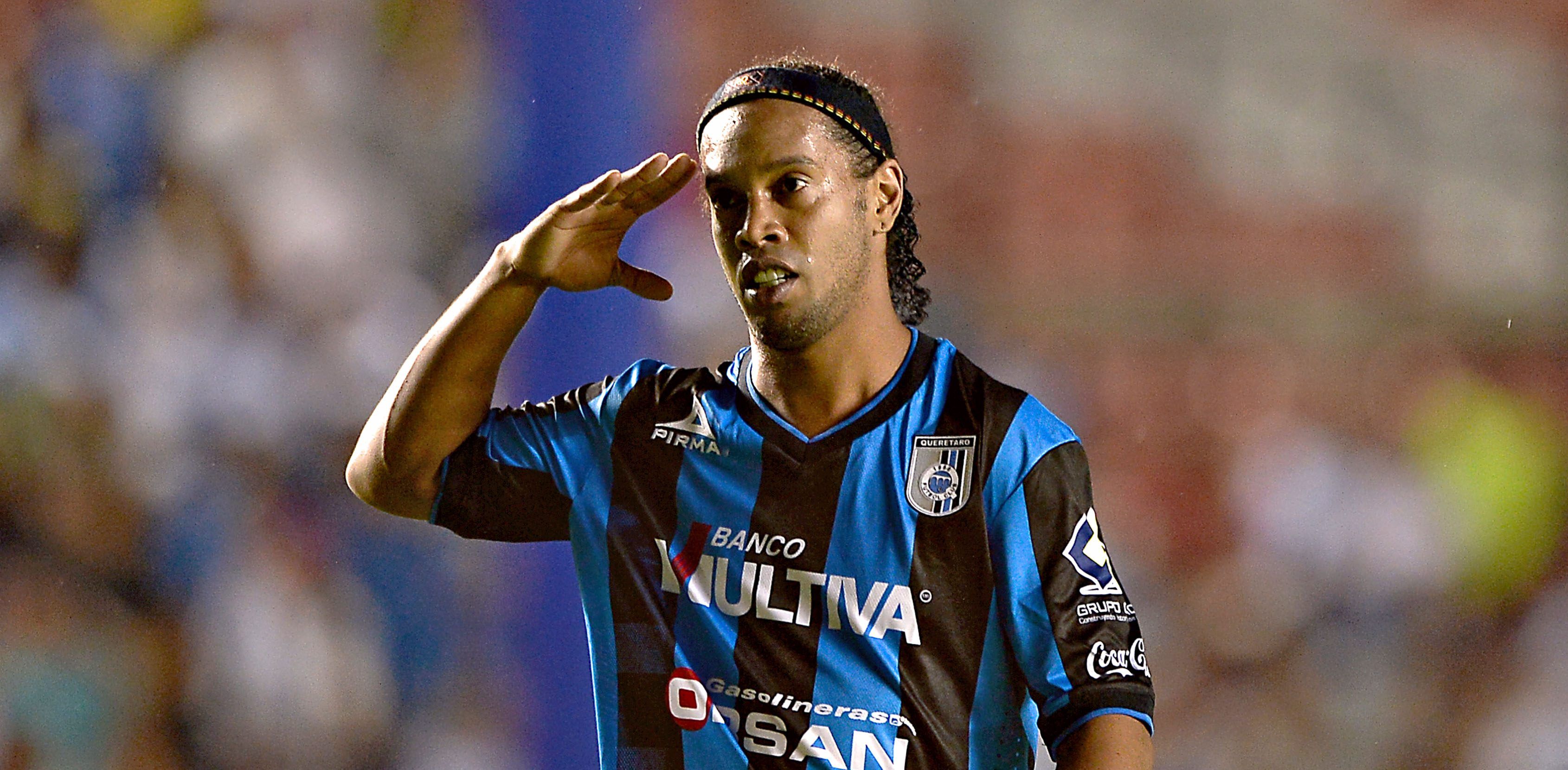 Ronaldinho se retira oficialmente del futbol