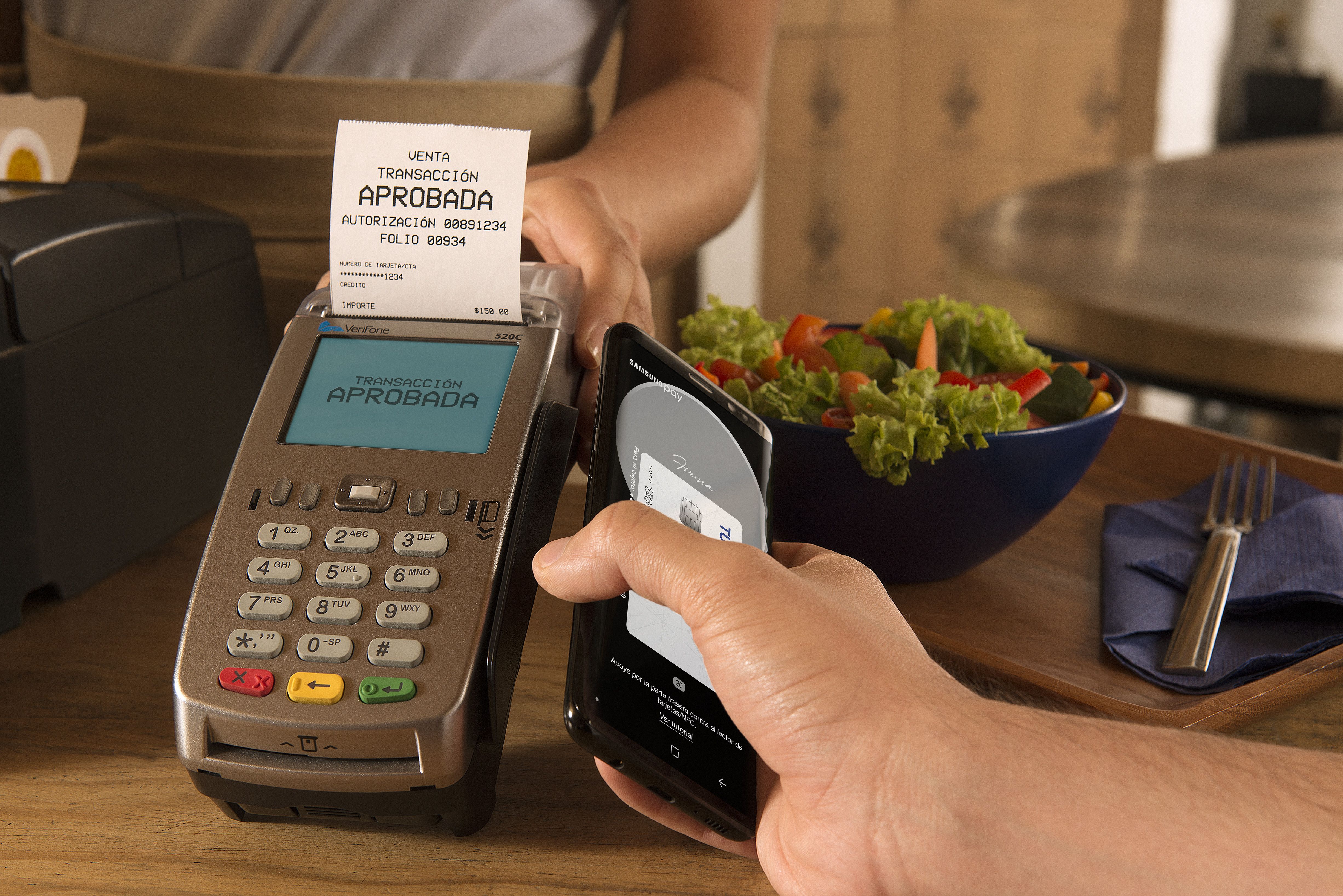 A partir de ahora podrás pagar con tu teléfono en tiendas A partir de ahora podrás pagar con tu teléfono en tiendas