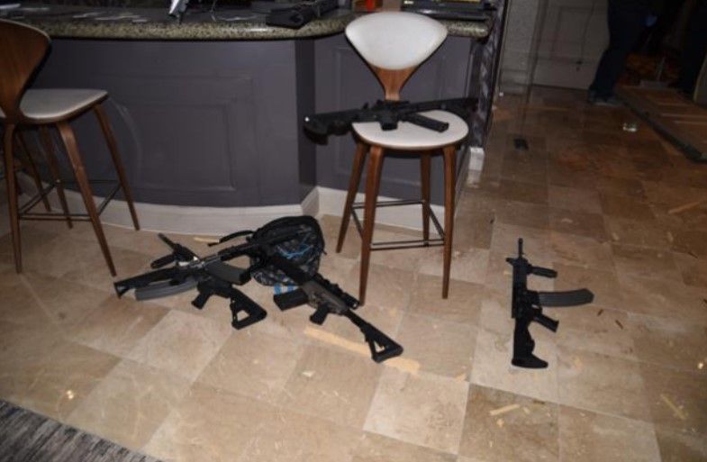 Acusan a hombre que vendió munición a tirador de Las Vegas