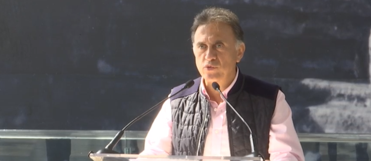 Obtienen orden de aprehensión contra exfiscal de Veracruz - Yunes-conferencia-de-prensa