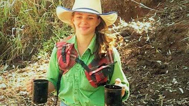 Modelo juvenil australiana se suicida por acoso cibernético