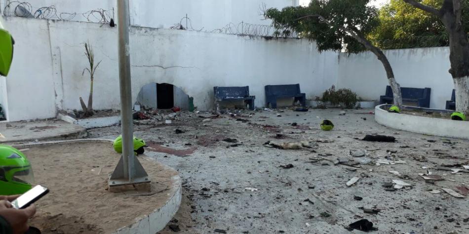 Atentando contra puesto de policía deja seis muertos en Colombia