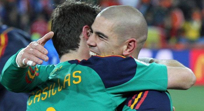 Iker Casillas manda mensaje a Víctor Valdés por su retiro