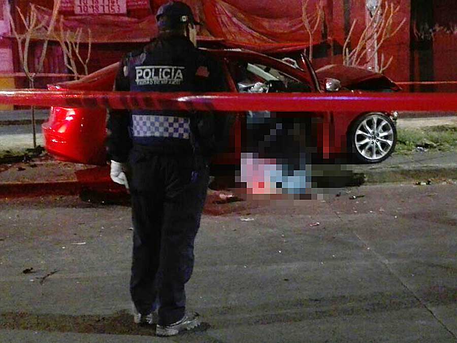 Choque deja un muerto y tres heridos en Azcapotzalco