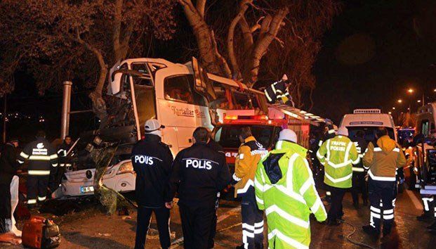 Choque en Turquía deja 11 muertos y 46 heridos