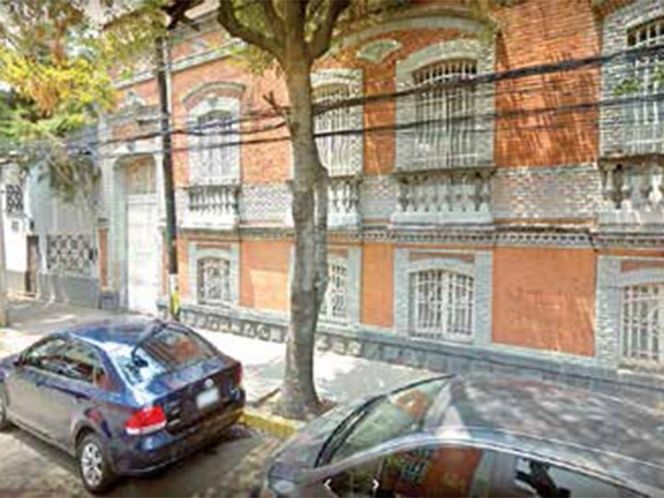 Detienen a ladrones de librería en la Escandón