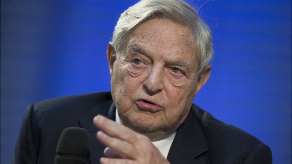 George Soros ataca a Facebook y Google en Davos