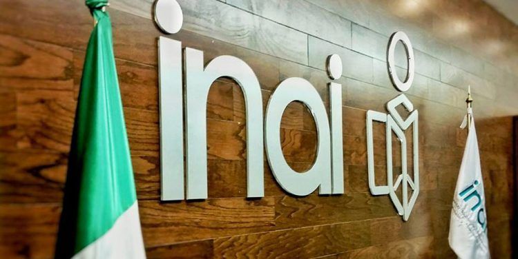 Rinden protesta ante el Senado los nuevos comisionados del INAI - inai-e1516666219833