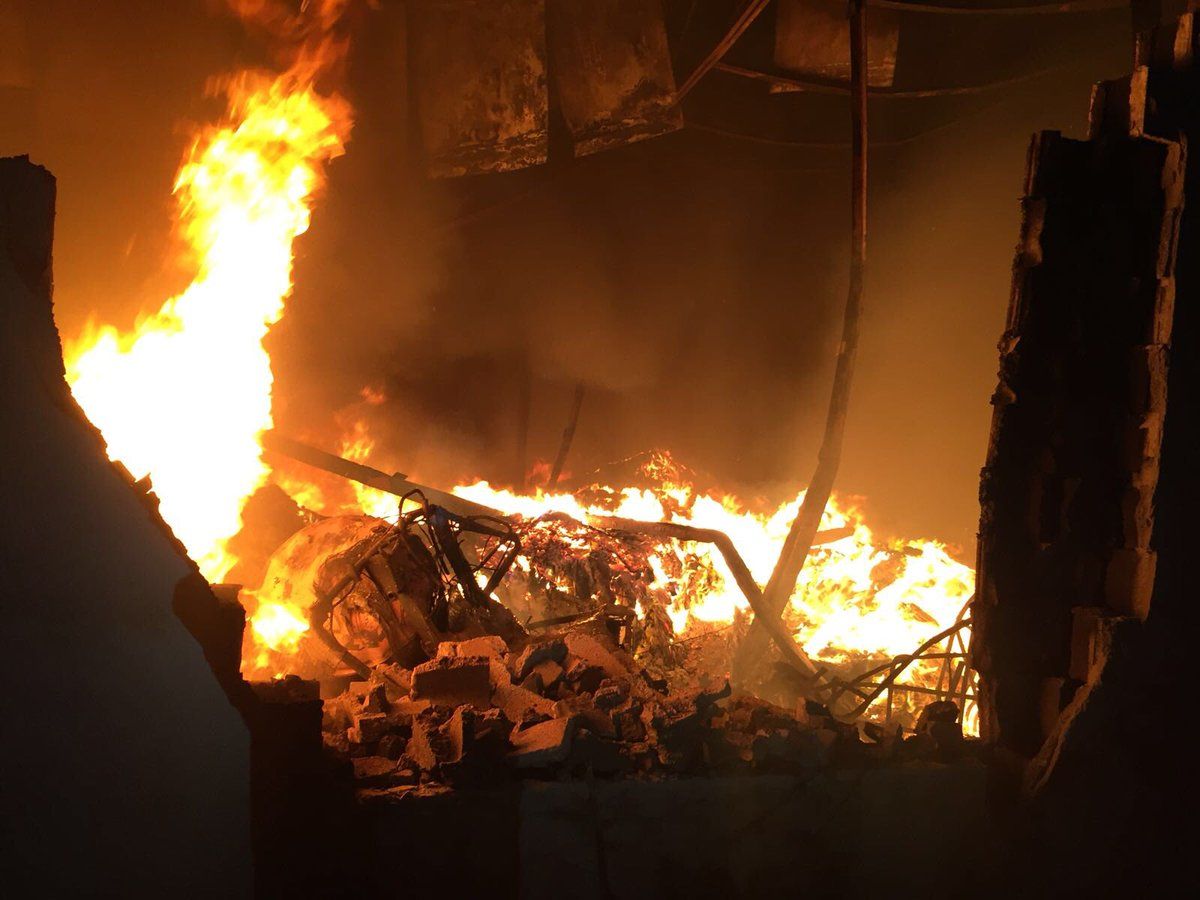 Incendio en Italia provoca desalojo de 100 personas