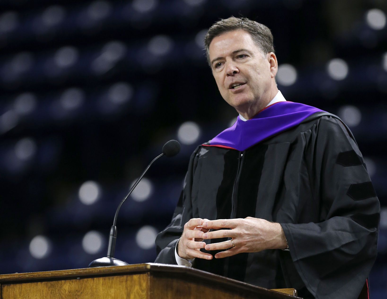 Casa Blanca busca eliminar permisos de seguridad a críticos de Trump - james-comey