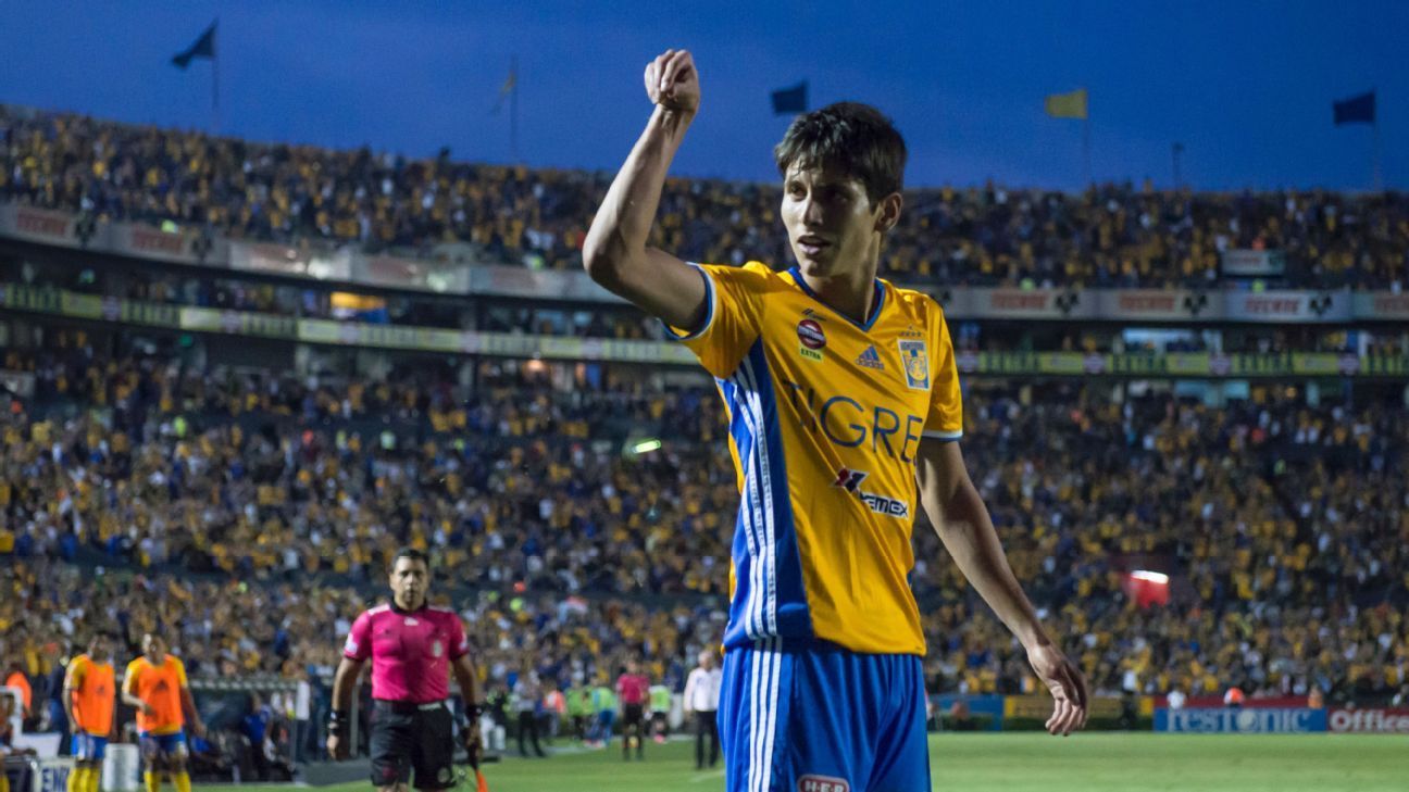 Hospitalizan a Jürgen Damm por accidente con pirotecnia