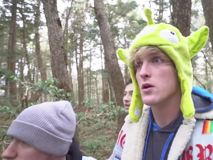 Google sanciona a Logan Paul por mostrar un suicida en video