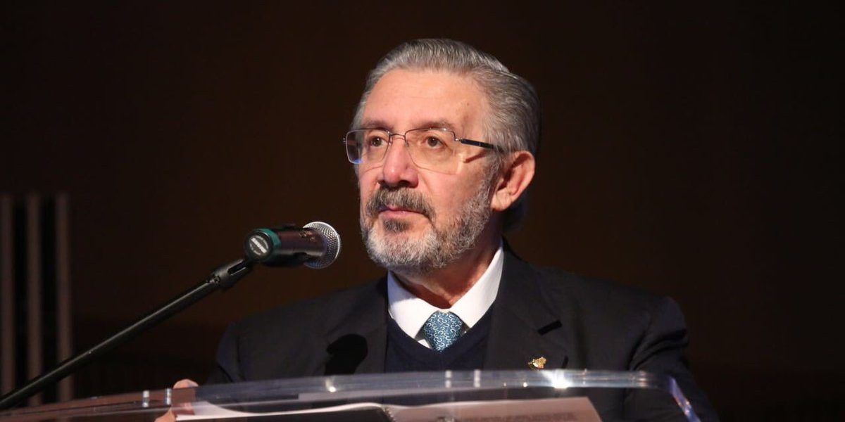 Ministro de la SCJN insta a proteger datos personales