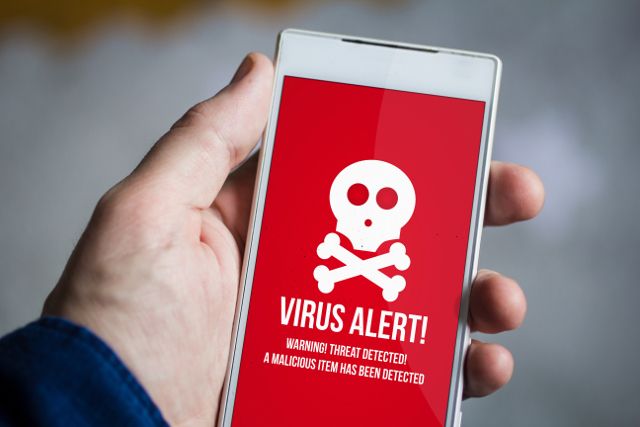 Malware activa la cámara y el micrófono de teléfonos Android