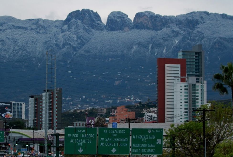 Nuevo León activa operativo por bajas temperaturas