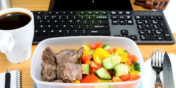 Mala nutrición, factor para desempeño laboral deficiente