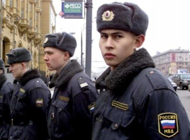 Evacuan a más de 14 mil personas en Rusia por amenazas de boma