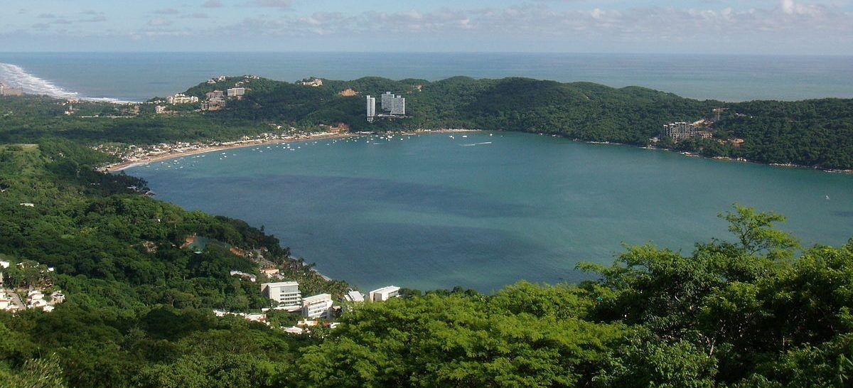 Encuentran cadáver flotando en Puerto Marqués