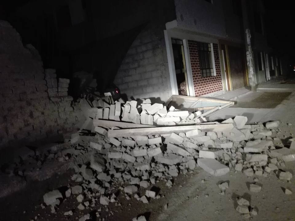 Sismo magnitud 7.1 deja al menos dos muertos en Perú Sismo magnitud 7.1 deja al menos dos muertos en Perú
