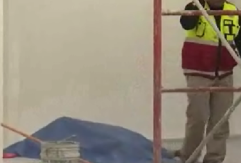 Trabajador muere al caer de seis metros de altura en Monterrey