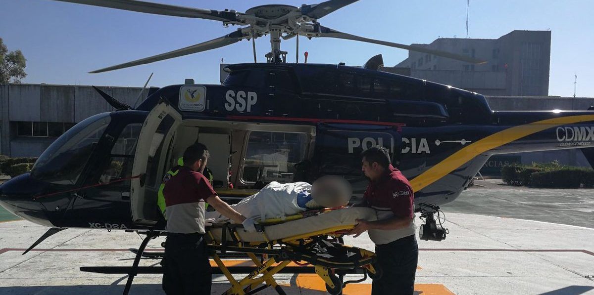 Agrupamiento Cóndores traslada a dos personas con infarto a hospital de Iztapalapa