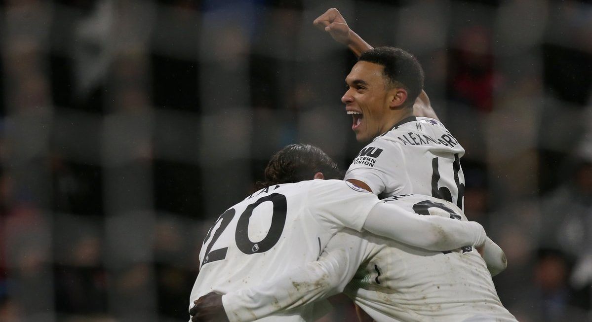 Sobre el final Liverpool vence al Burnley en la Premier League