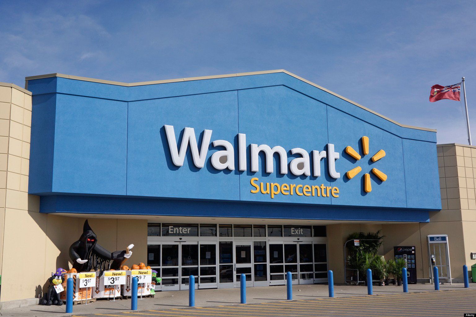 Walmart aumenta el salario mínimo por hora a sus trabajadores en EE.UU.